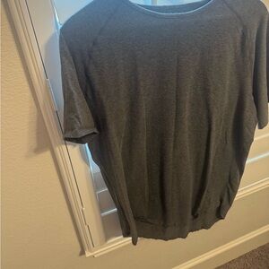 Aesthetic Revolution Men’s Athletic T Shirt Charcoal XL Runs Small